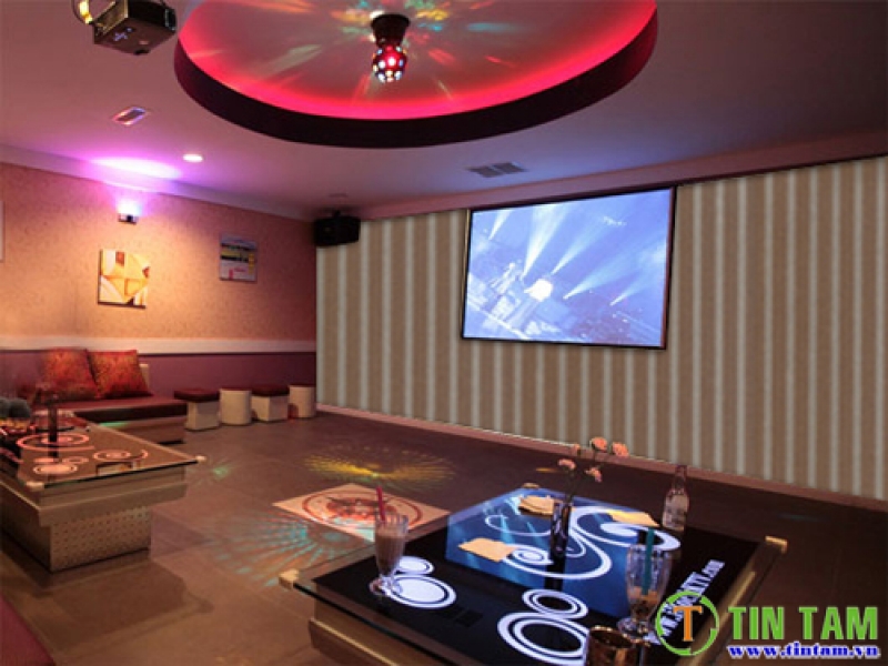 Giấy dán tường phòng karaoke q4, ban giay dan tuong quan 4, giay dan tuong dep, mẫu giấy dán tường đẹp, giay dan tuong hcm, giay dan tuong gia re